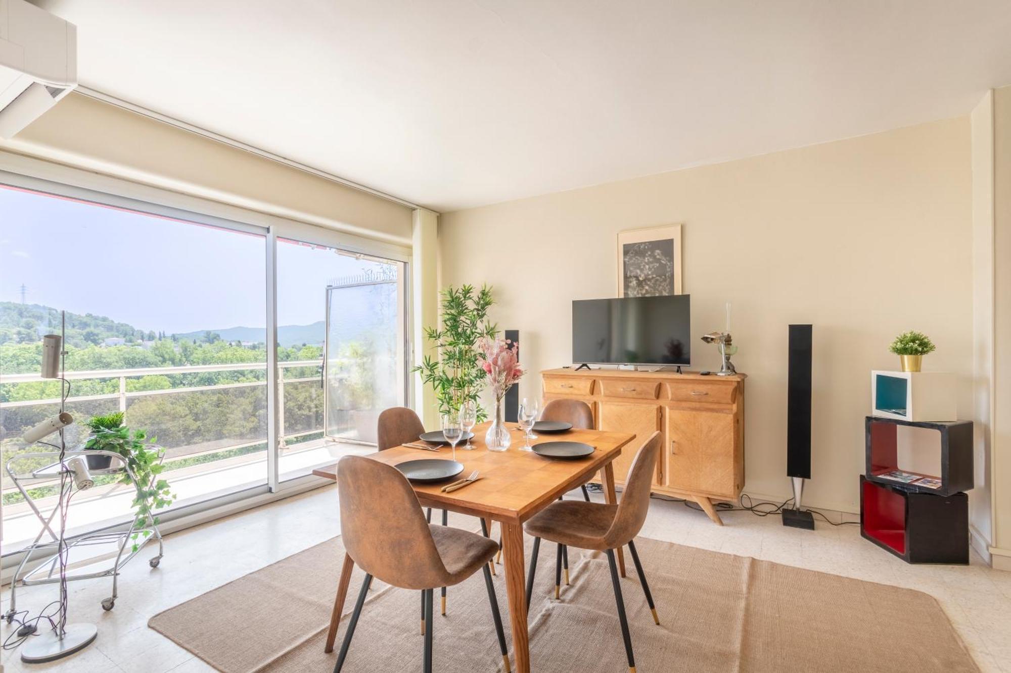 Grand T2 Lumineux Et Climatise Avec Balcon Aix-en-Provence Exterior photo
