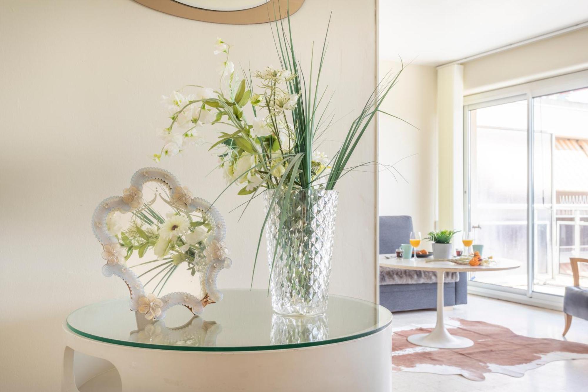 Grand T2 Lumineux Et Climatise Avec Balcon Aix-en-Provence Exterior photo