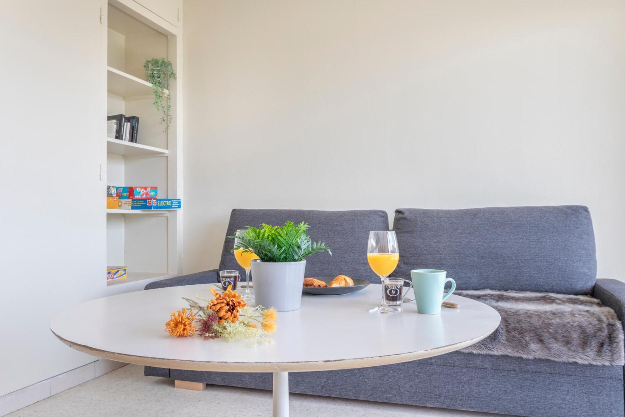 Grand T2 Lumineux Et Climatise Avec Balcon Aix-en-Provence Exterior photo